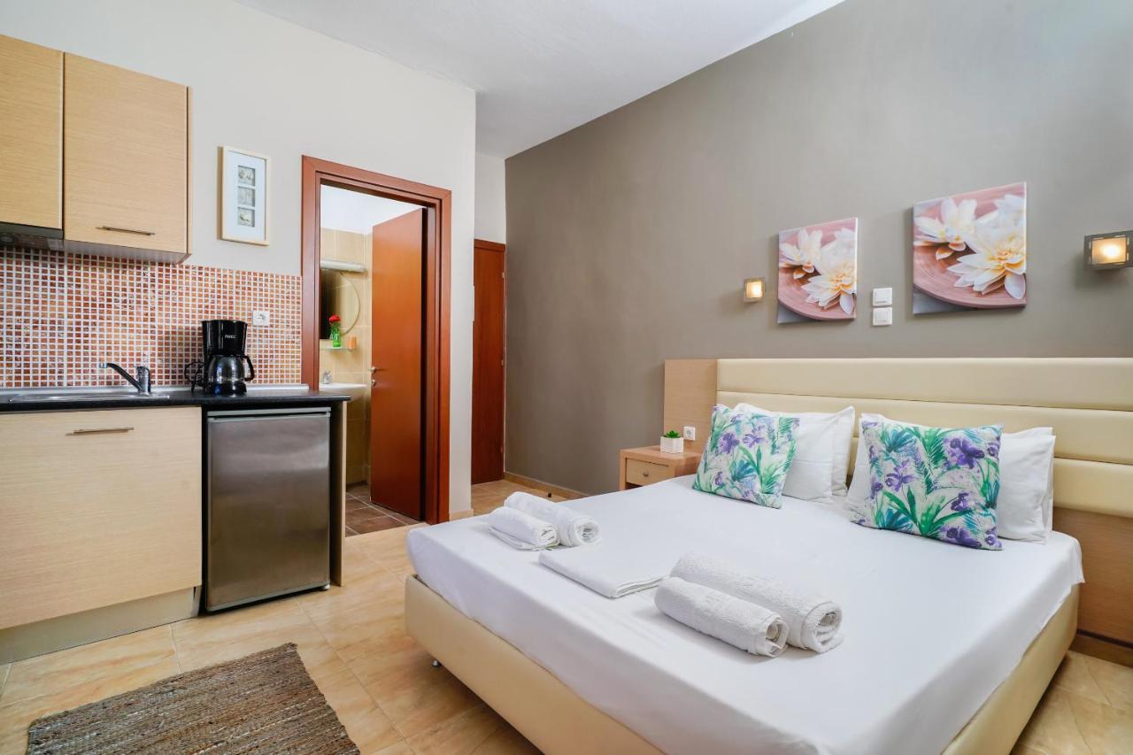 Villa Yanna Олимпия Екстериор снимка